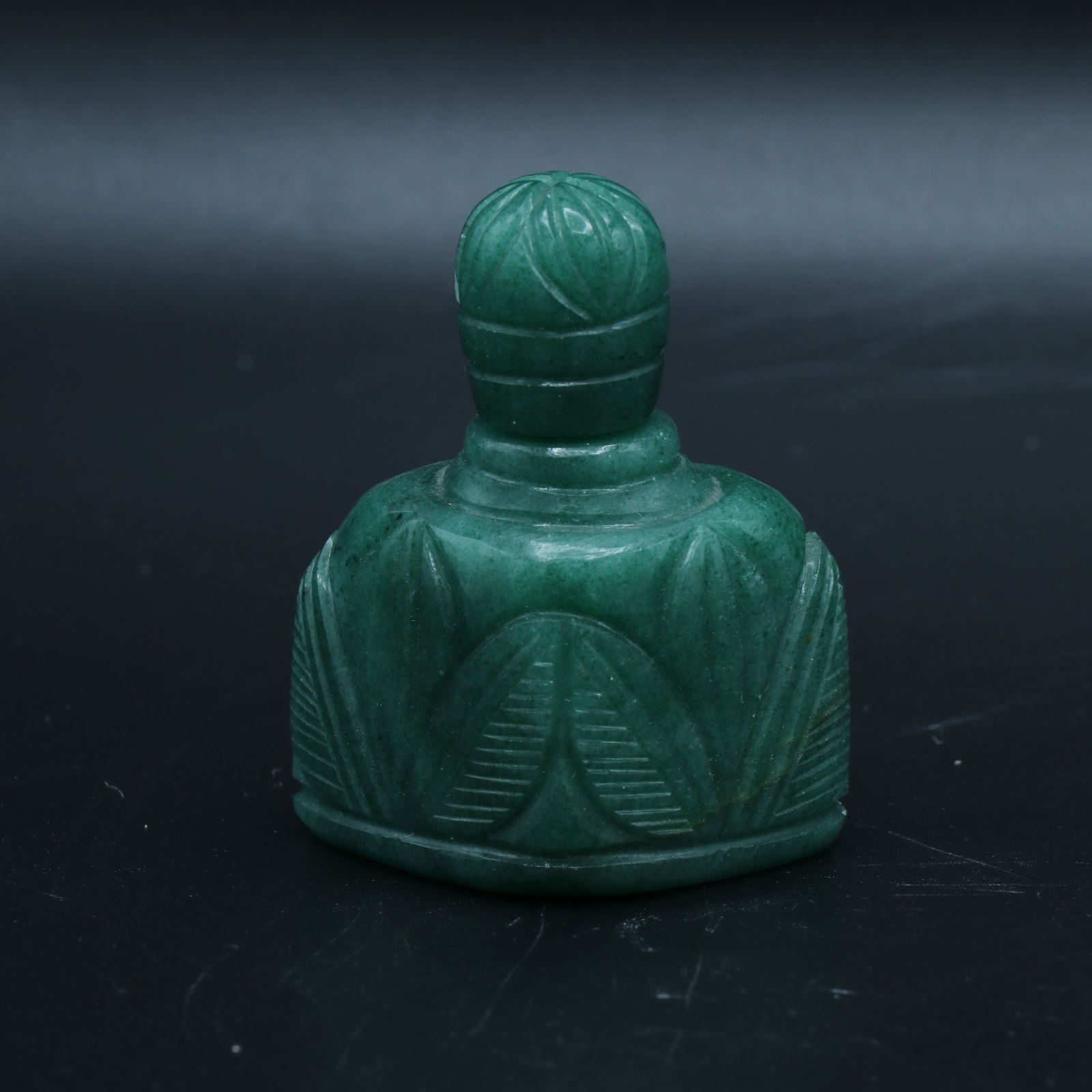 Jade Ming Dynasty Snuff Bottle