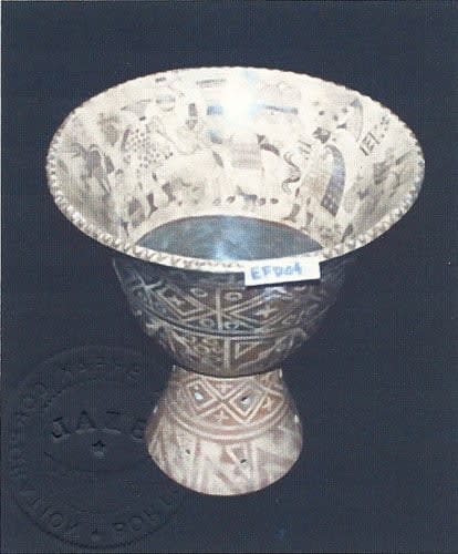 Moche Painted Terracotta Florero Vessel, 400 CE - 800 CE
