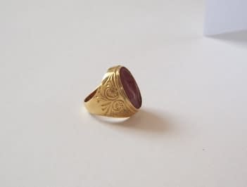 Gold Ring Featuring a Roman Jasper Intaglio of the Bust of a Woman, 100 CE - 300 CE