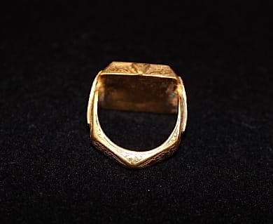 Incised Gold Ring with Animal Motifs, 15th Century CE - 17th Century CE