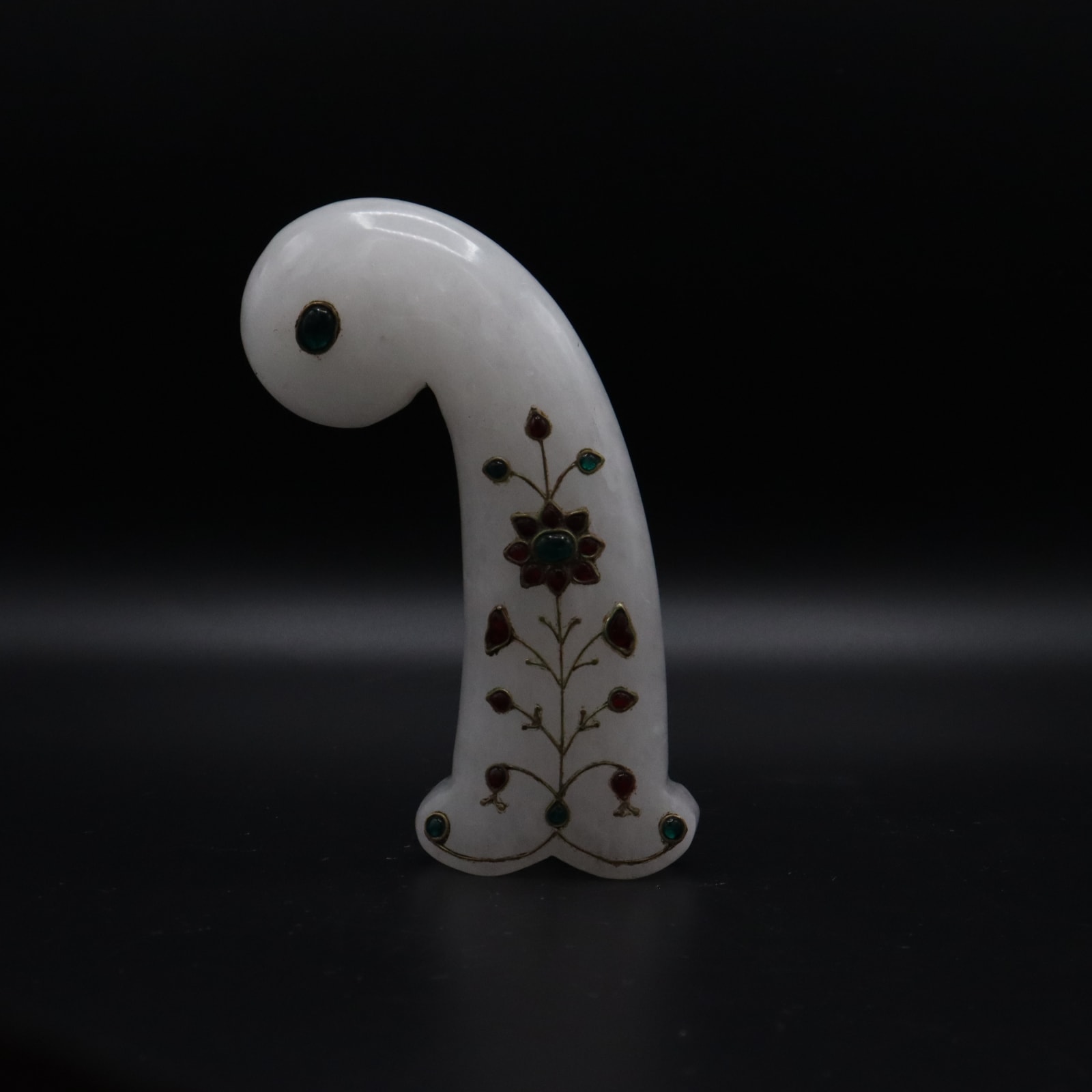 Mughal Jade Dagger Handle, 18th-19th century CE