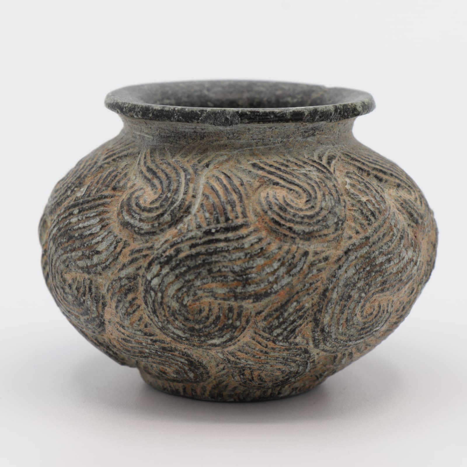 Globular chlorite vessel in the Intercultural Style, 3000 BCE - 2000 BCE