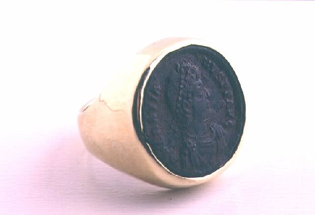 Coin of Roman Emperor Gratian, 367 CE - 383 CE