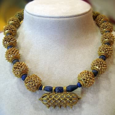 Fatimid Gold Necklace with Lapis Lazuli Beads, 10th Century CE - 11th Century CE