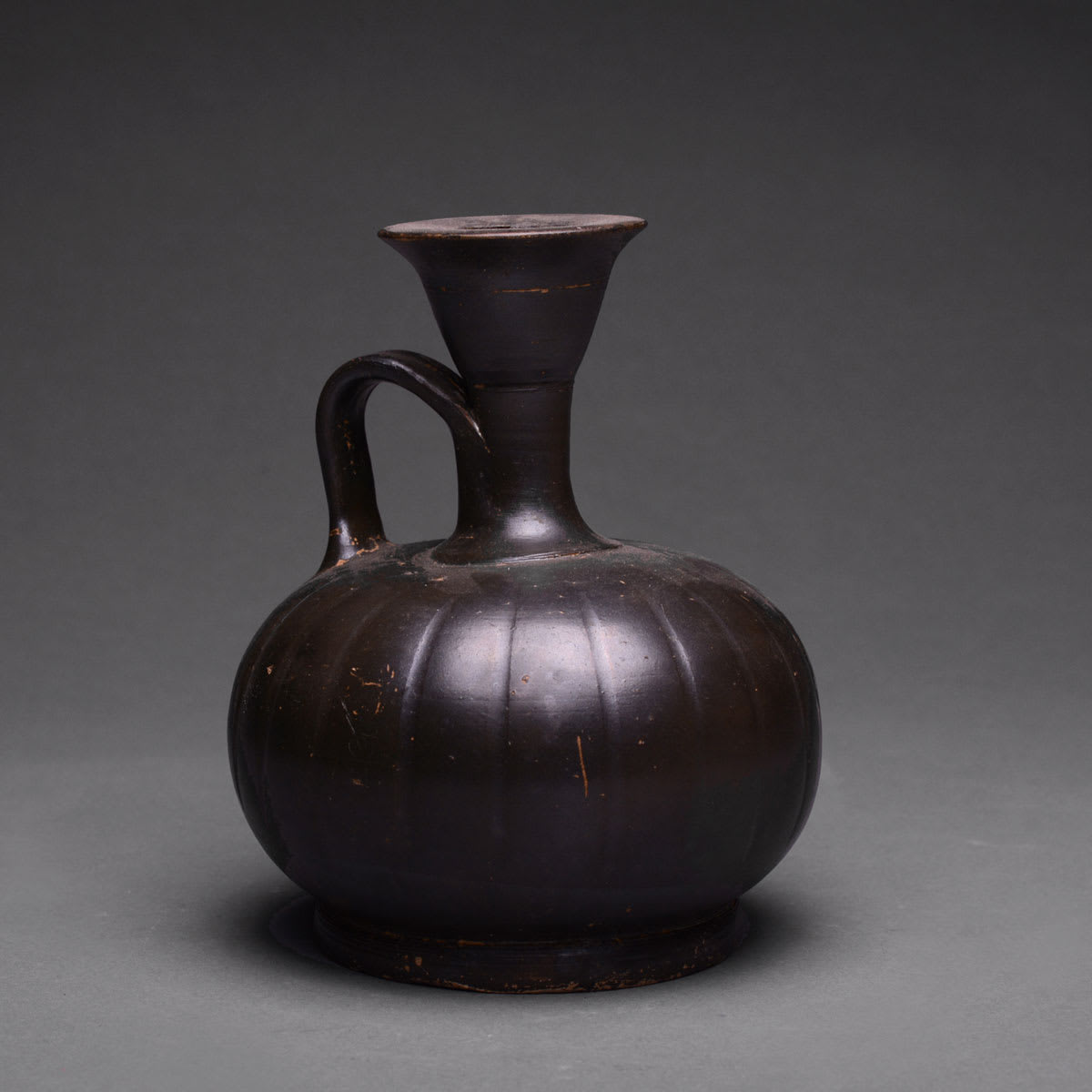 Magna Graecian Black Glazed Squat Lekythos, 5 Century BCE