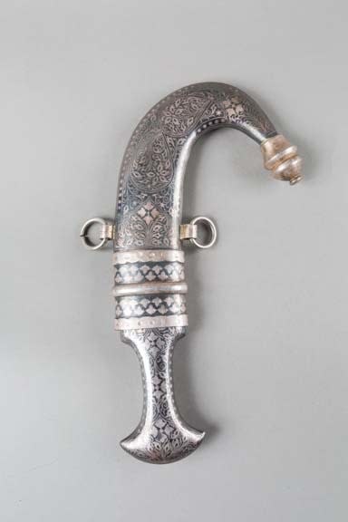 Curved dagged decorated in the bidri technique