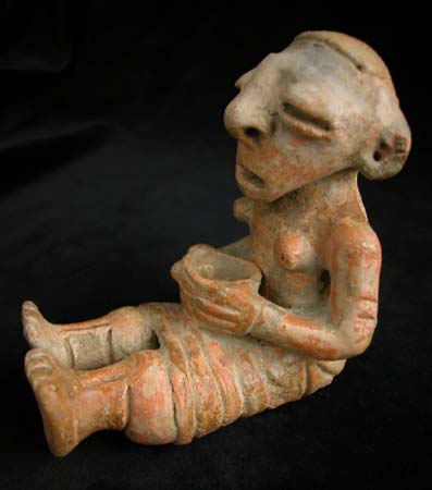 Sinu Region Seated Woman Holding a Bowl, 500 CE - 1000 CE