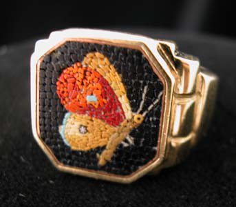 Gold Ring Classical Revival Micromosaic Depicting a Butterfly, 18th Century CE - 19th Century CE