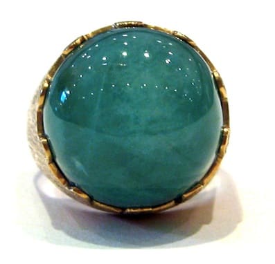 18k Gold Ring Featuring a 18.75c Cabochon Siberian Emerald