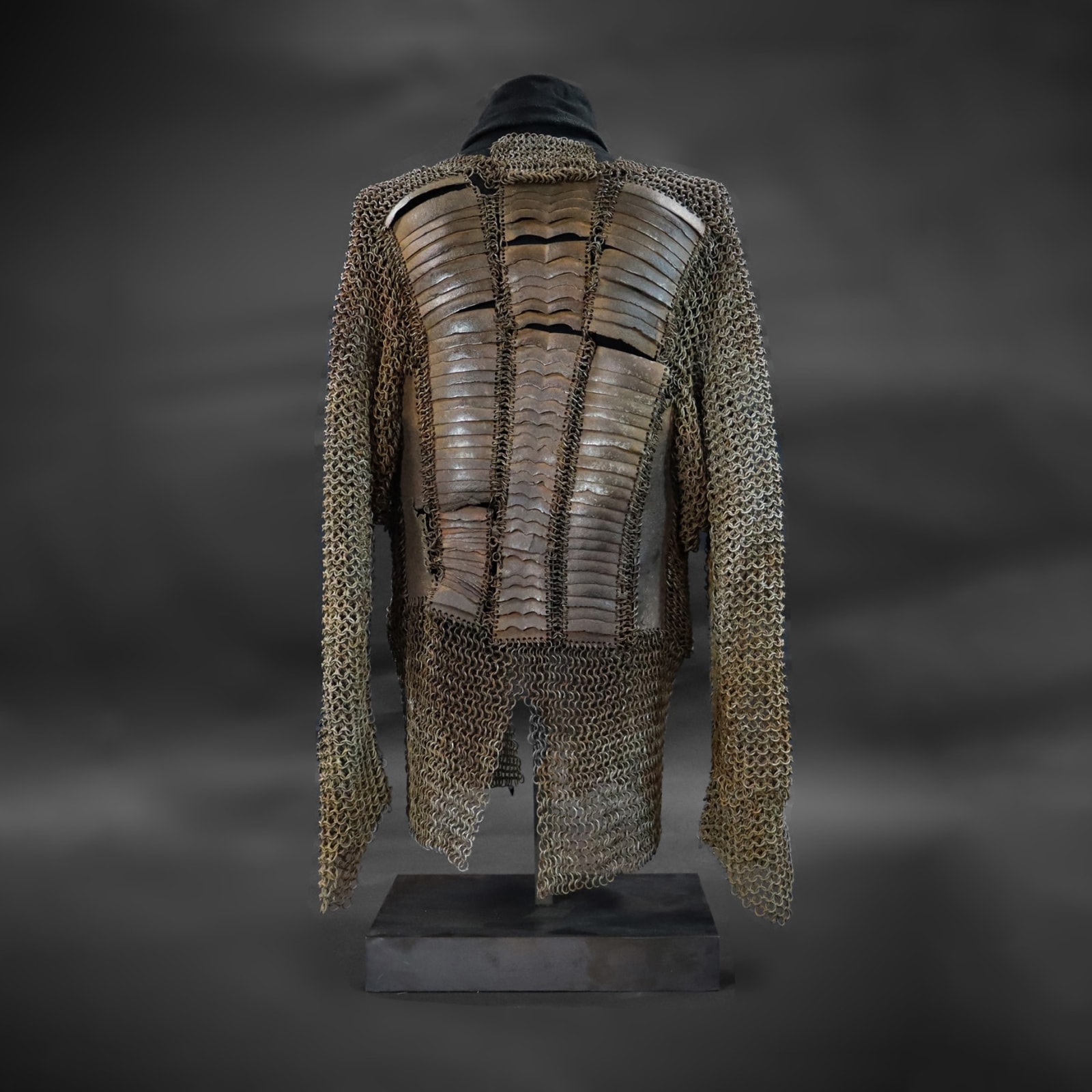 Deccan Mail and Plate Armour worn at the Battle of Adoni (1689 CE), 17th Century CE