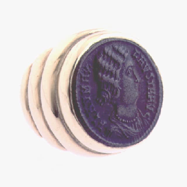 Bronze Coin Of The Roman Empress Fausta Wife Of The Emperor Constantine The Great, 307 CE - 337 CE