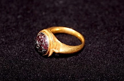 Seal Featuring an Archer Set in a Gold Ring, 18th Century CE - 19th Century CE