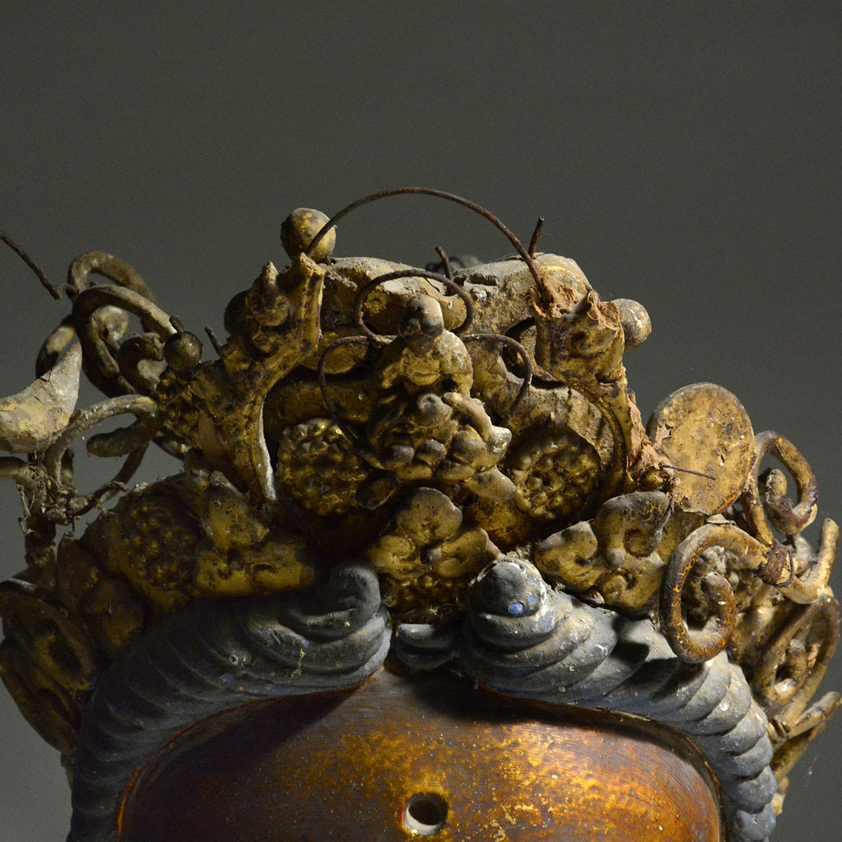 Gilt Stucco Head of Kuan-Yin, 960 CE - 1644 CE