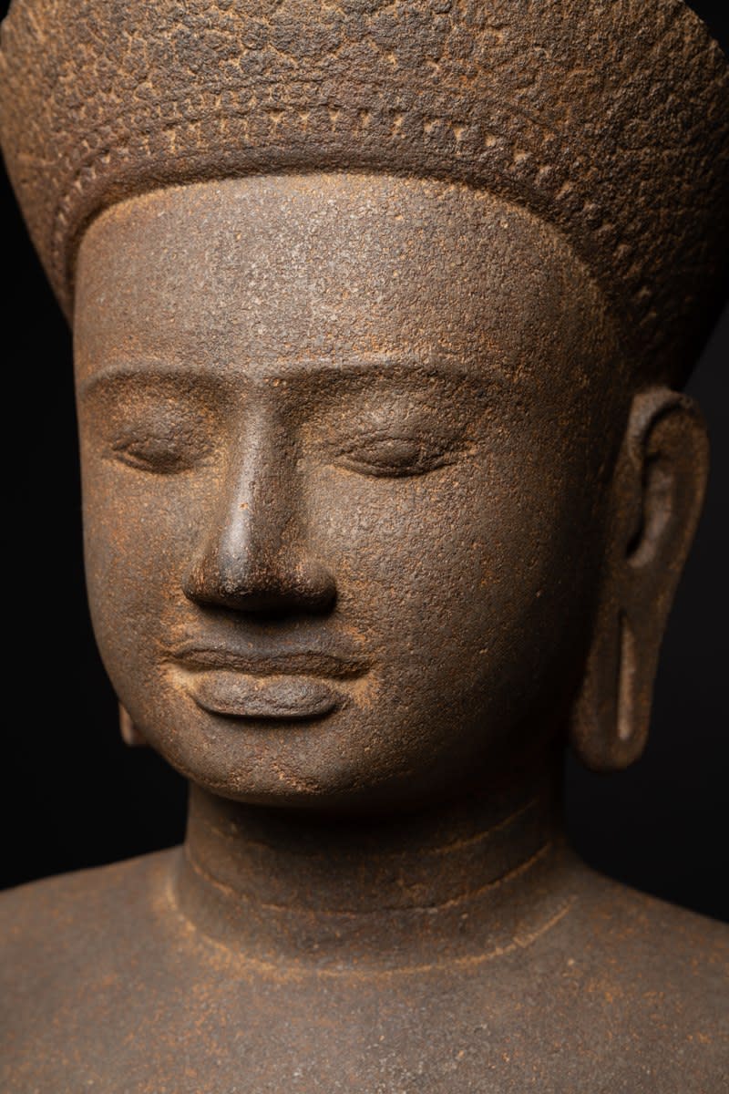 Khmer Standing Vishnu, 1100 CE - 1200 CE