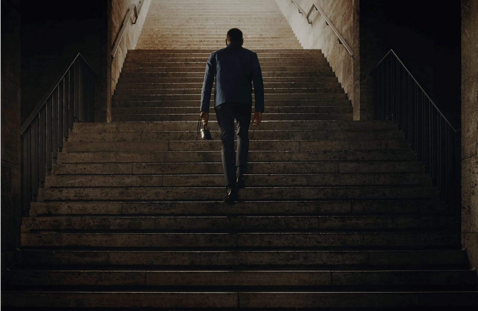 Erwin Olaf, Berlin Olympia Stadion Westend, Selbstporträt, 25 April 2012, 2012
