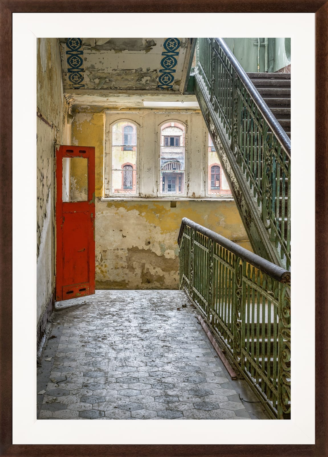 Mario Basner, Discomfort Within, Classic Brown Frame, White Liner