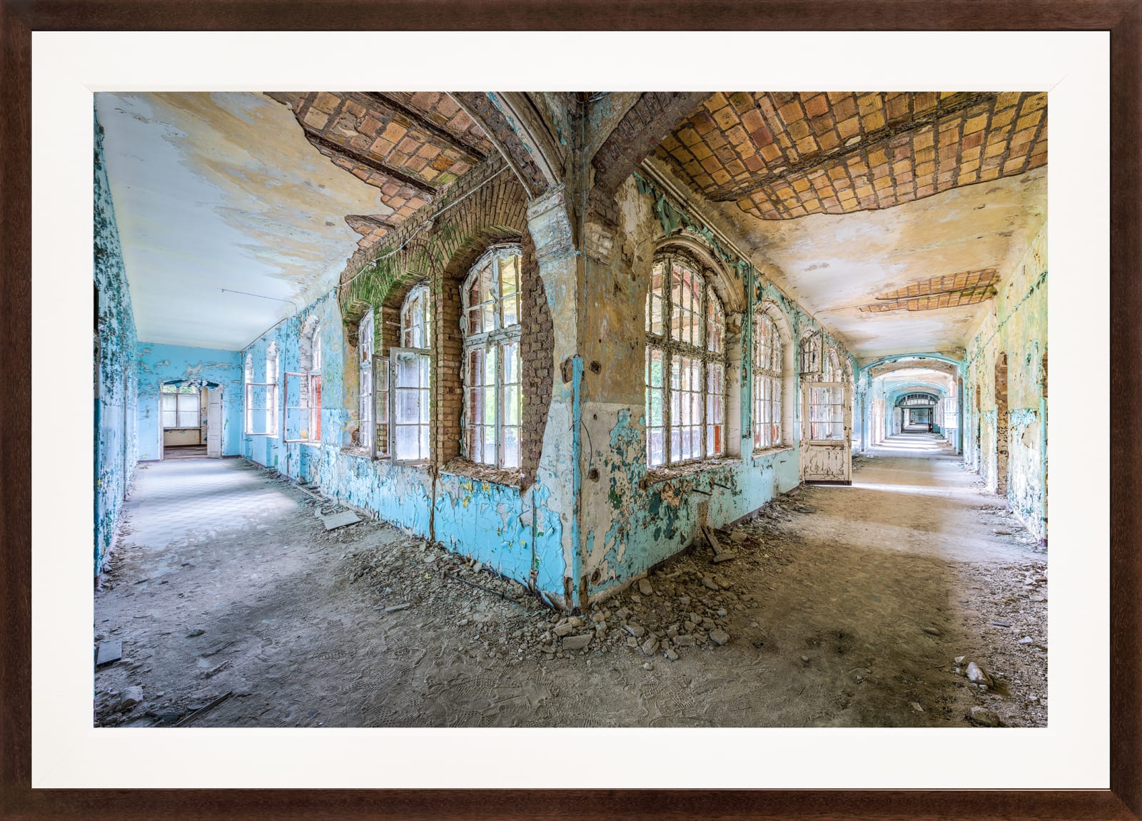 Mario Basner, Choices, Classic Brown Frame, White Liner