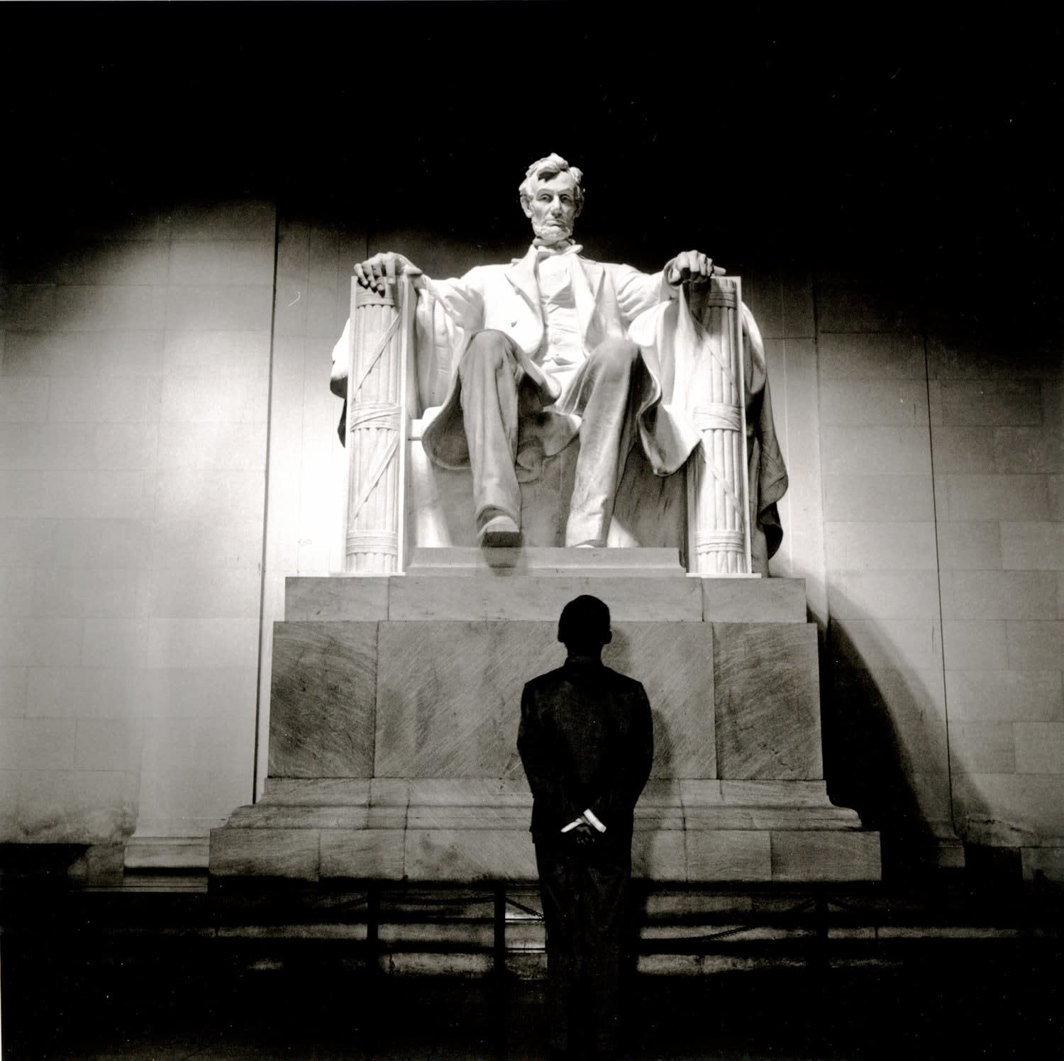 Tseng Kwong Chi, Washington, D.C. (Lincoln Memorial), 1982