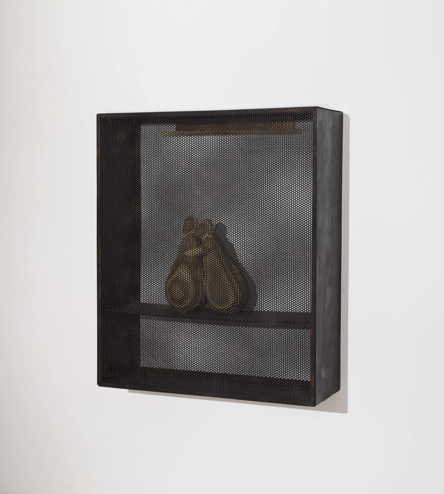 Juan Muñoz, Untitled (Double Terracotta), 1991
