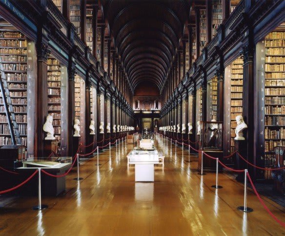 Candida Höfer, Trinity College Library Dublin II 2004