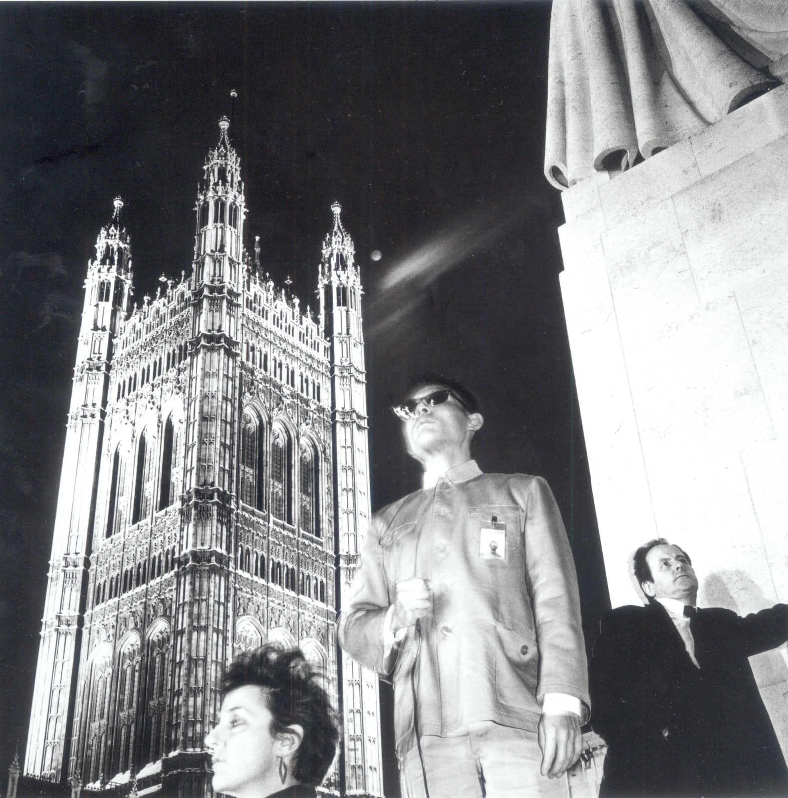 Tseng Kwong Chi, London, England (Westminster w Kim & RF), 1983