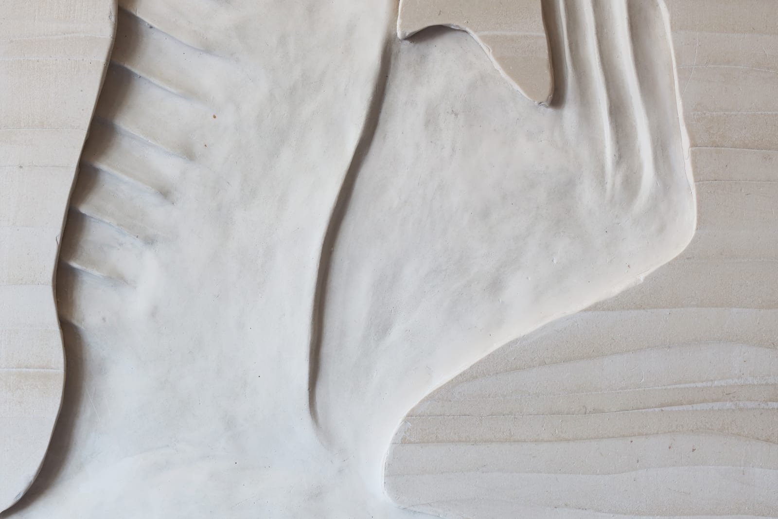 Hilda Hellström_Gull Gale_2021_Jesmonite_85x46cm_2