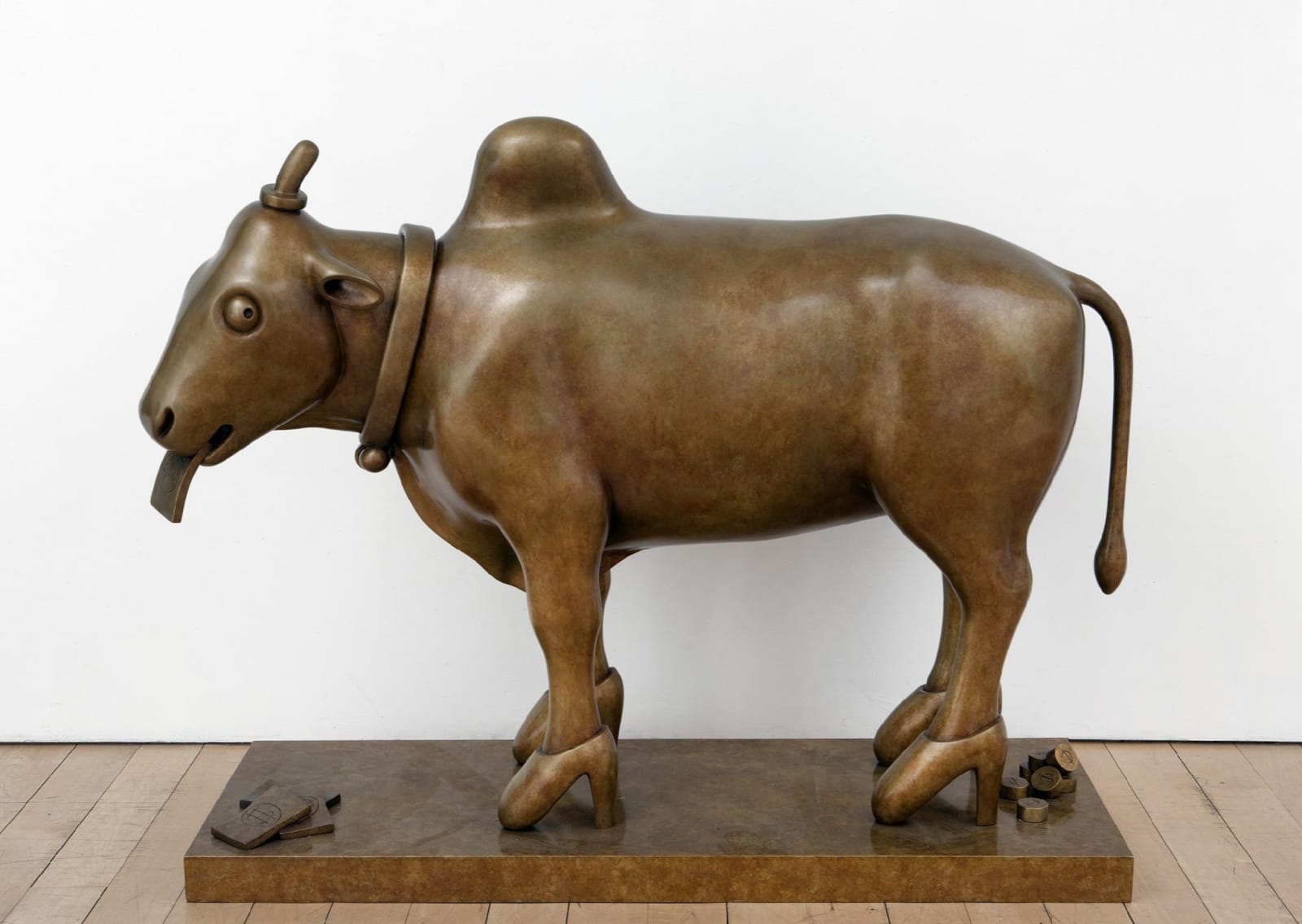 Tom Otterness, Cash Cow, 2010