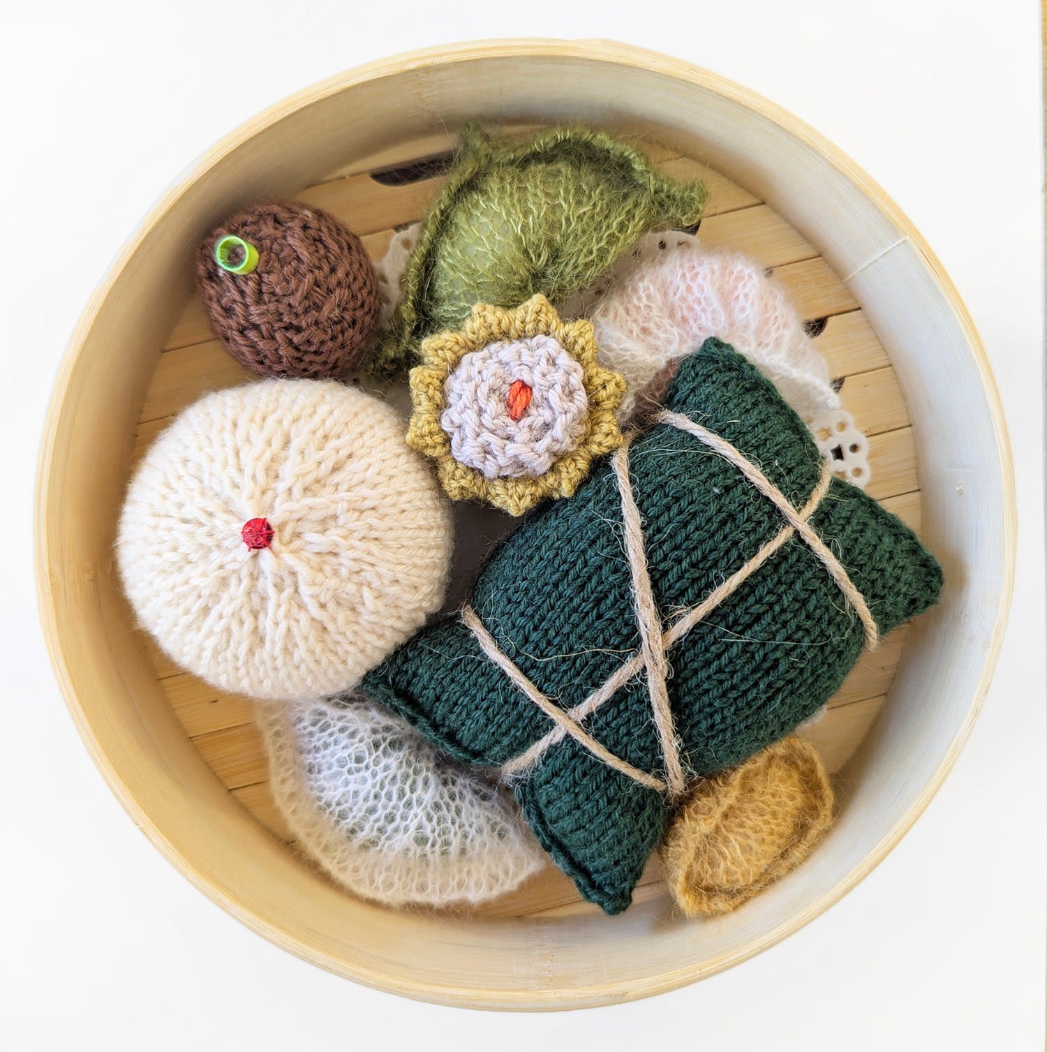 Bev Moon, Banquet, 2025