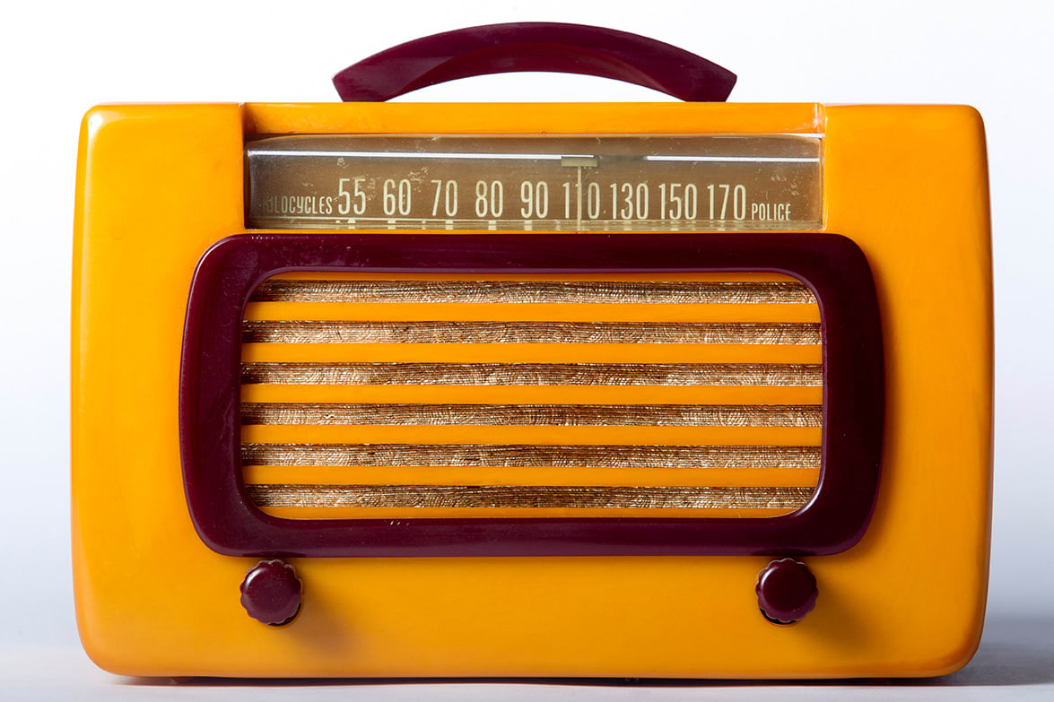 Catalin Radio, Dewald 561, 1939