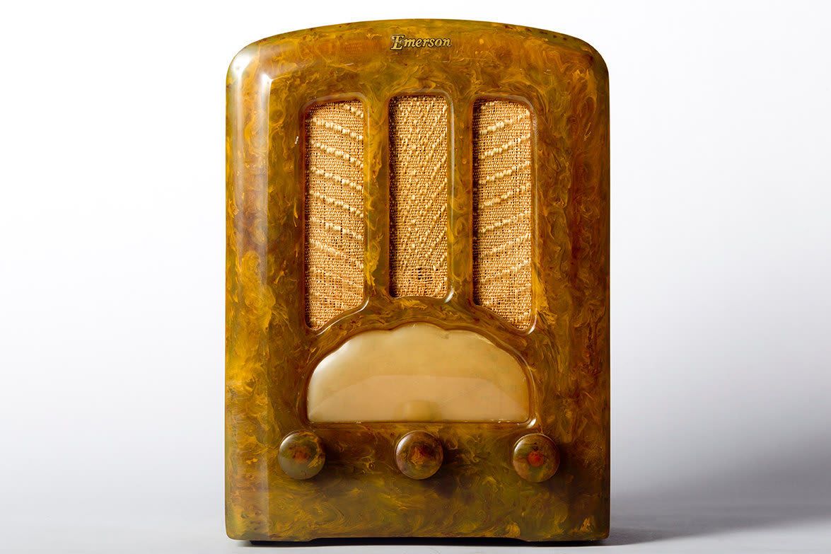 Catalin Radio, Emerson BT 245 Cathedral, 1938