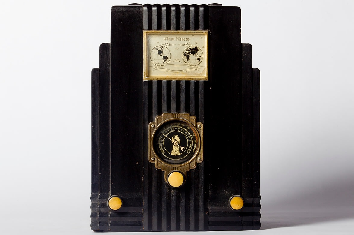 Catalin Radio, AIR KING SKYSCRAPER RADIO, C. 1933