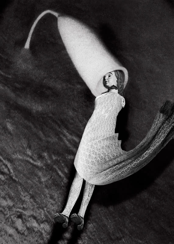 Pat Brassington, Corridor, 2009