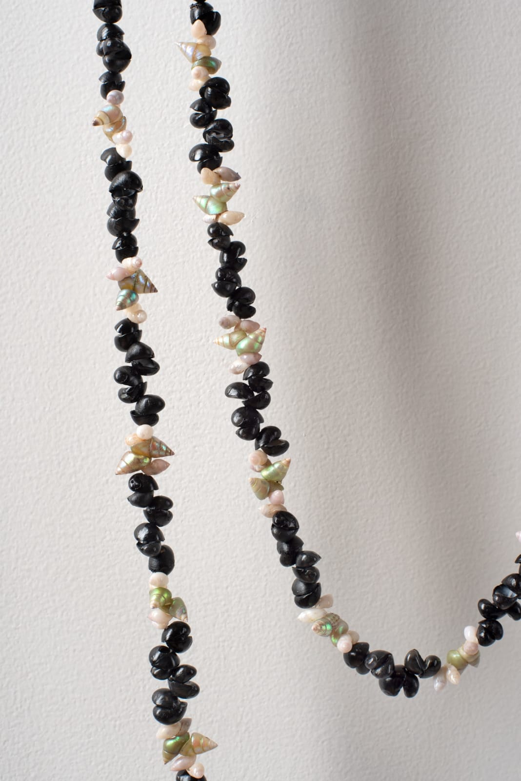 Vanessa Greeno, Pakana necklace - runa truwana, 2025