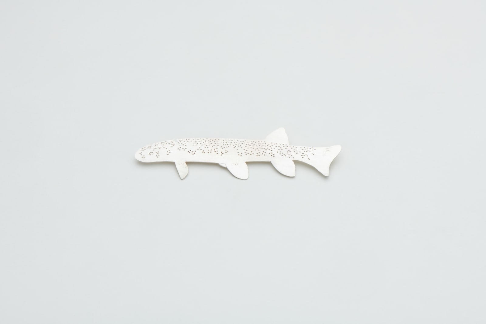 Marian Hosking, Galaxias Pedderensis brooch, 2021