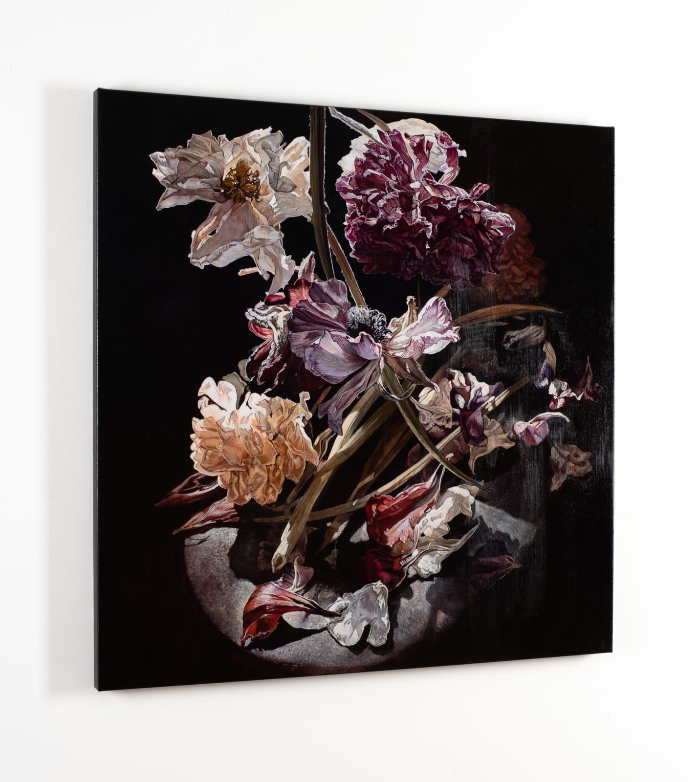 Stephanie Tabram, Weightless, 2021