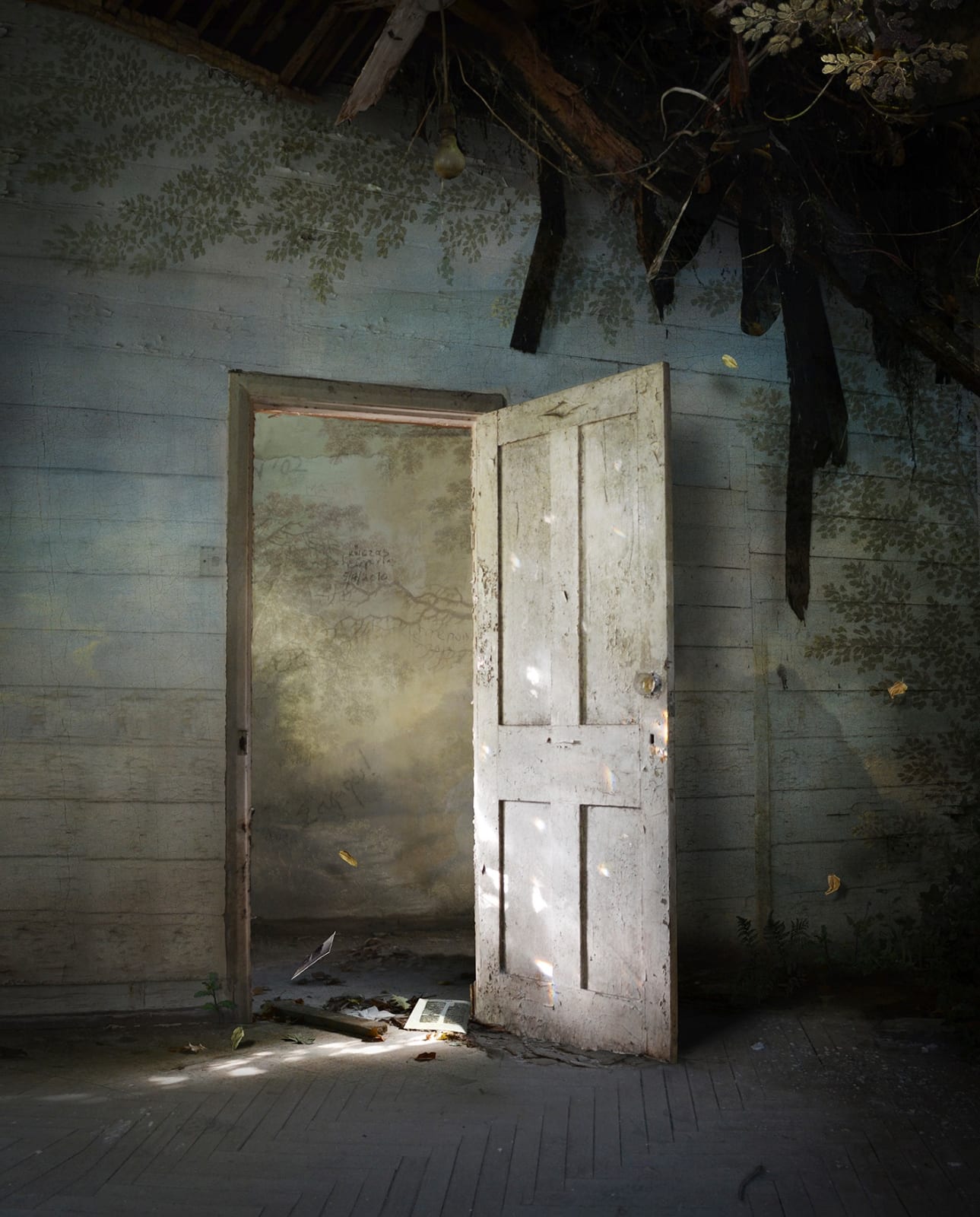 Suzanne Moxhay ARE, Entrance VI