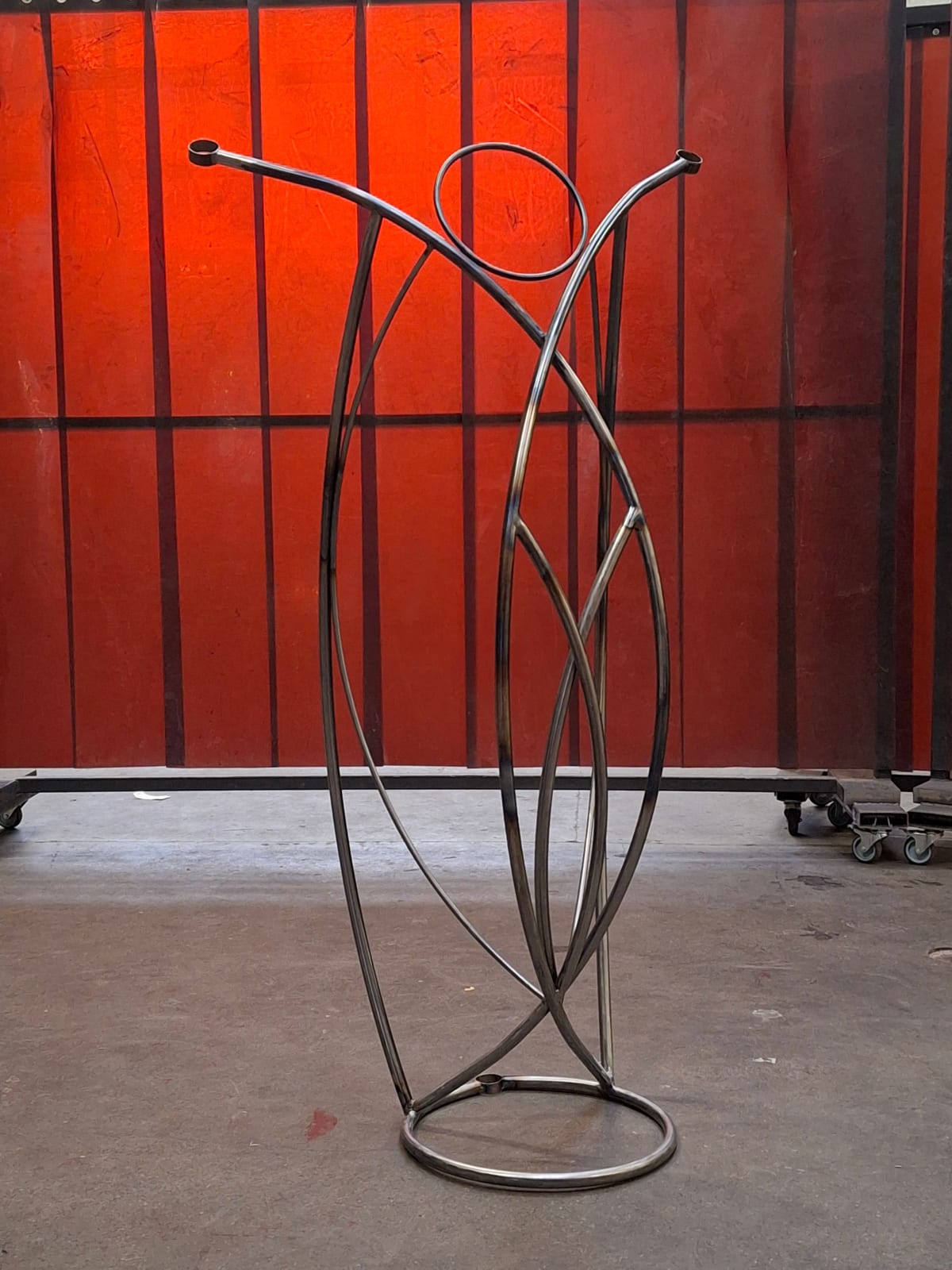 Gijs van poecke, Dancing pillar of the present II, 2025