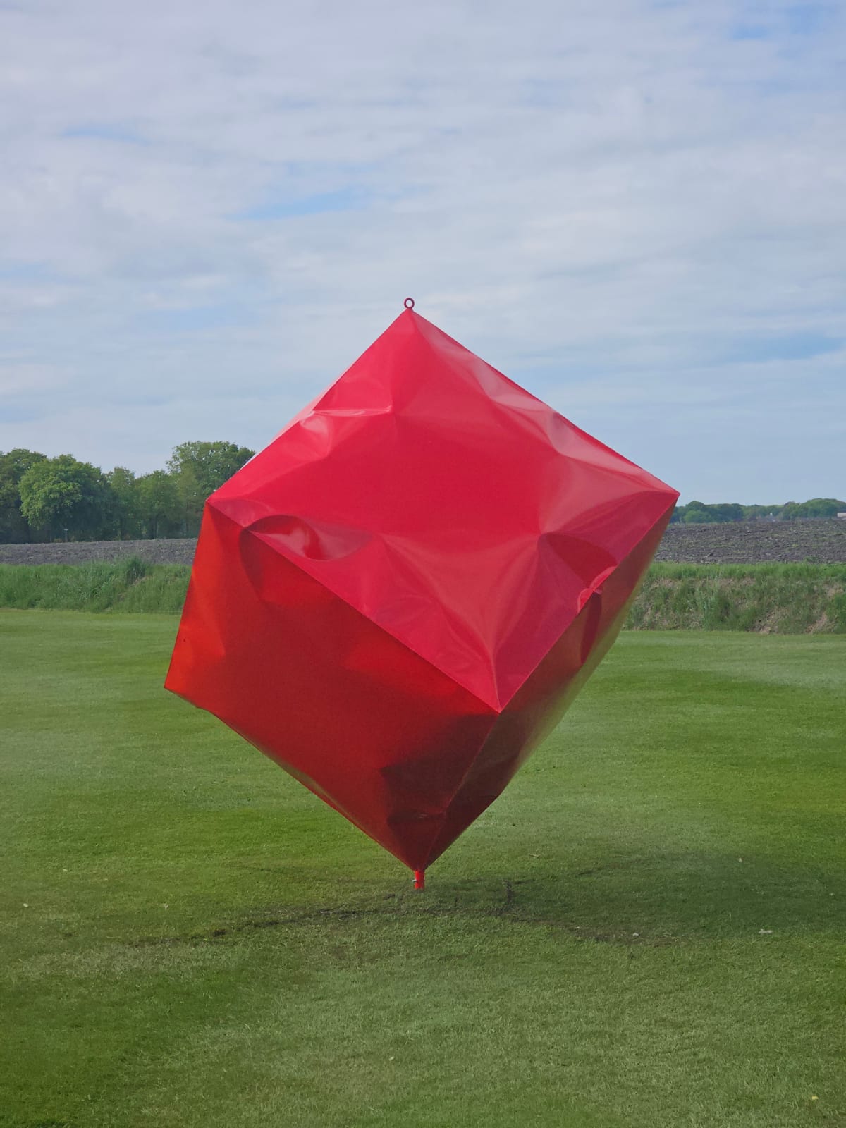 Matteo Marchetti, BIG RED FAT CUBE, 2025