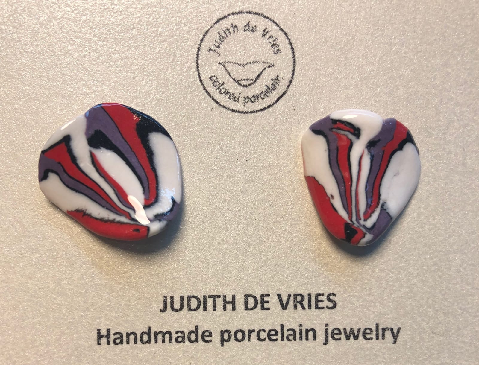 Judith de Vries, Oorobject ER183