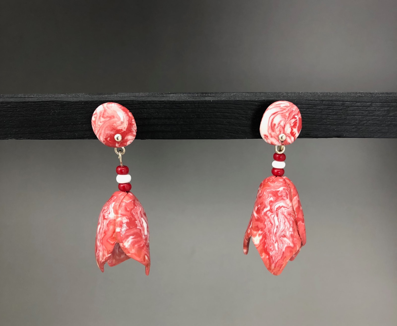 Judith de Vries, Oorobject ER204