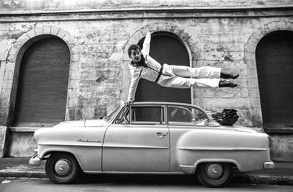 Willy Spiller, Jean-Louis, Tänzer, mit seinem neuen Opel Rekord, Jägergasse, 8004 Zürich, 1970