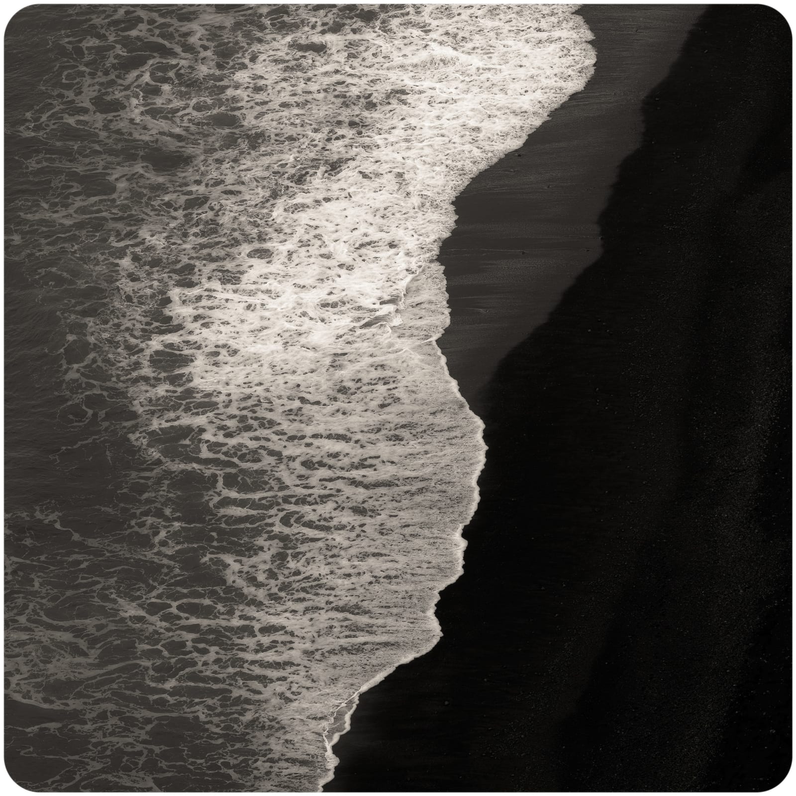 Jeffrey Conley, Waves, Iceland, 2017