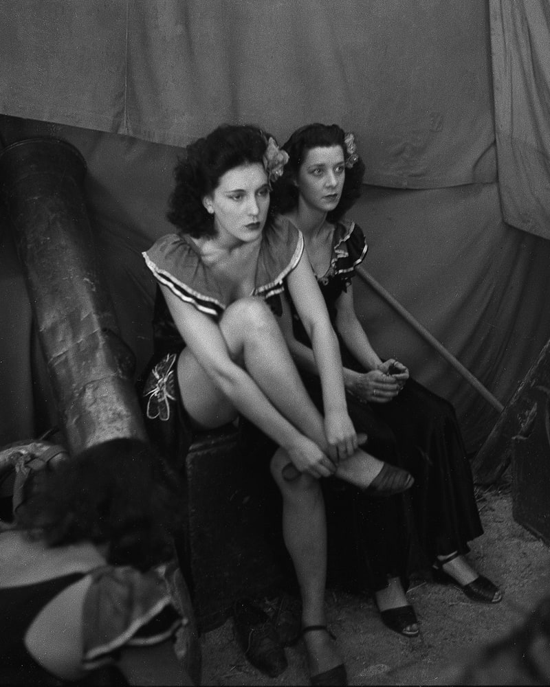 René Groebli, Circus artists, Circus Knie, Zurich | Artistinnen, Zirkus Knie (#616 B), Vintage, 1948