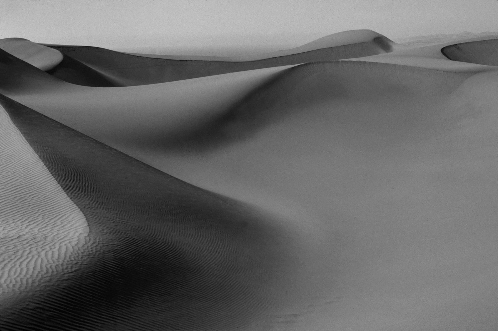 René Groebli, Dunes on the coast between Nazca and Chala / Dünen an der Küste zwischen Nazca und Chala, (#1493), Peru, 1972