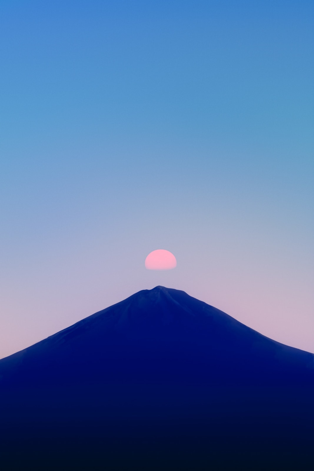 Paul Cupido, Moon over Fuji I, 2025