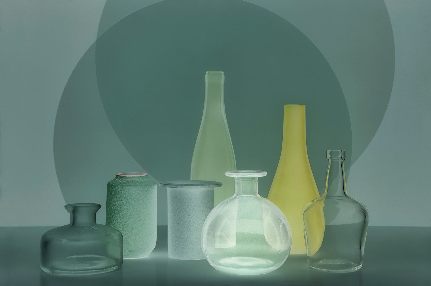 Danielle Kwaaitaal, Juxtaposed Series - Circle, 2023