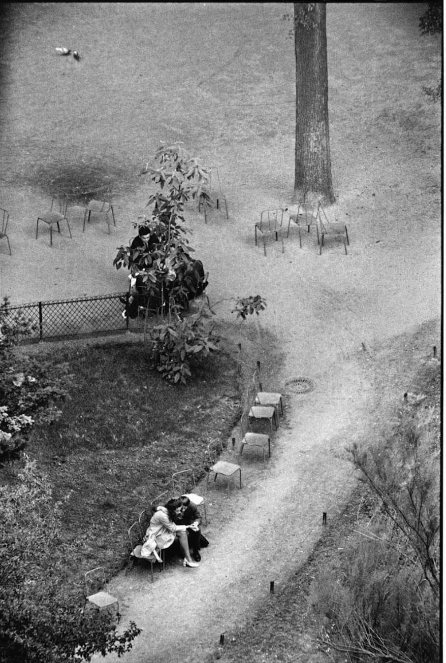 Elliott Erwitt, Paris, Jardin des Tuileries, 1970