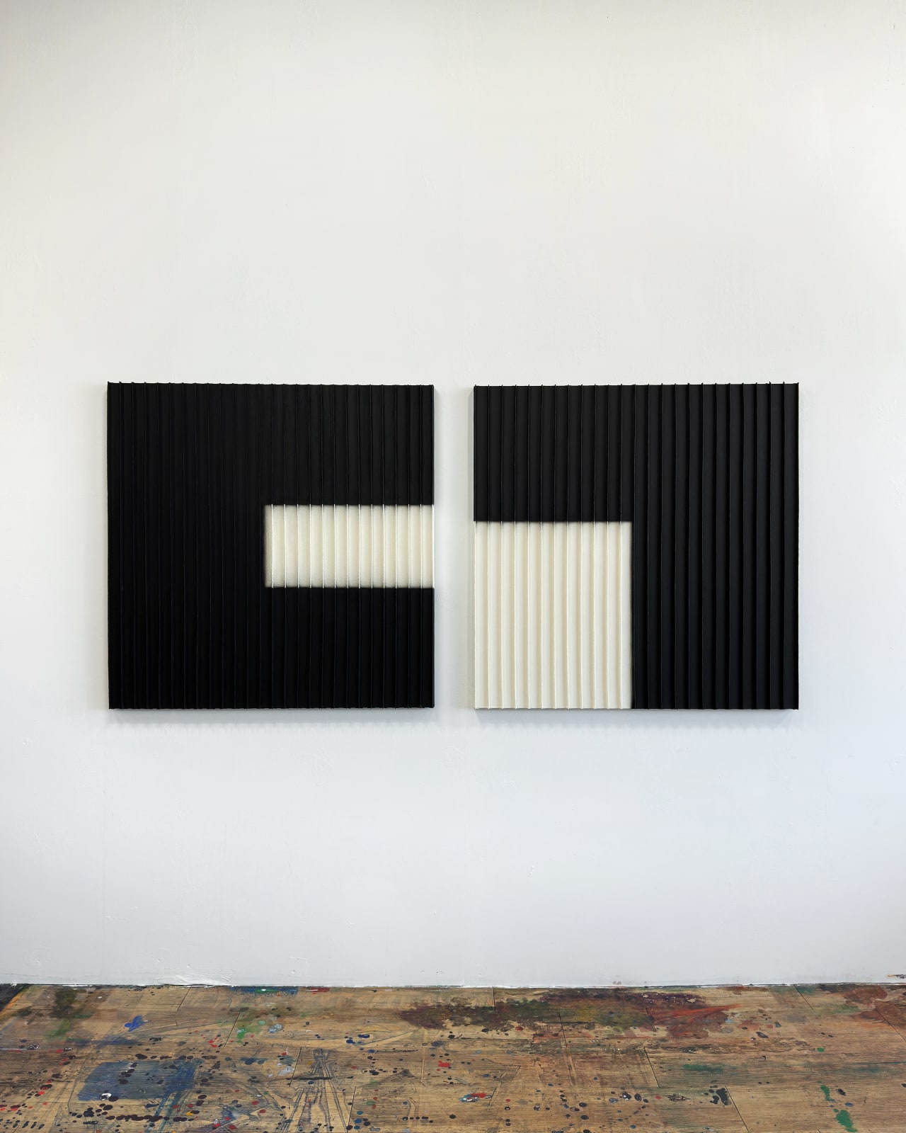 Yoo Hyun, Untitled (01 & 02), 2023