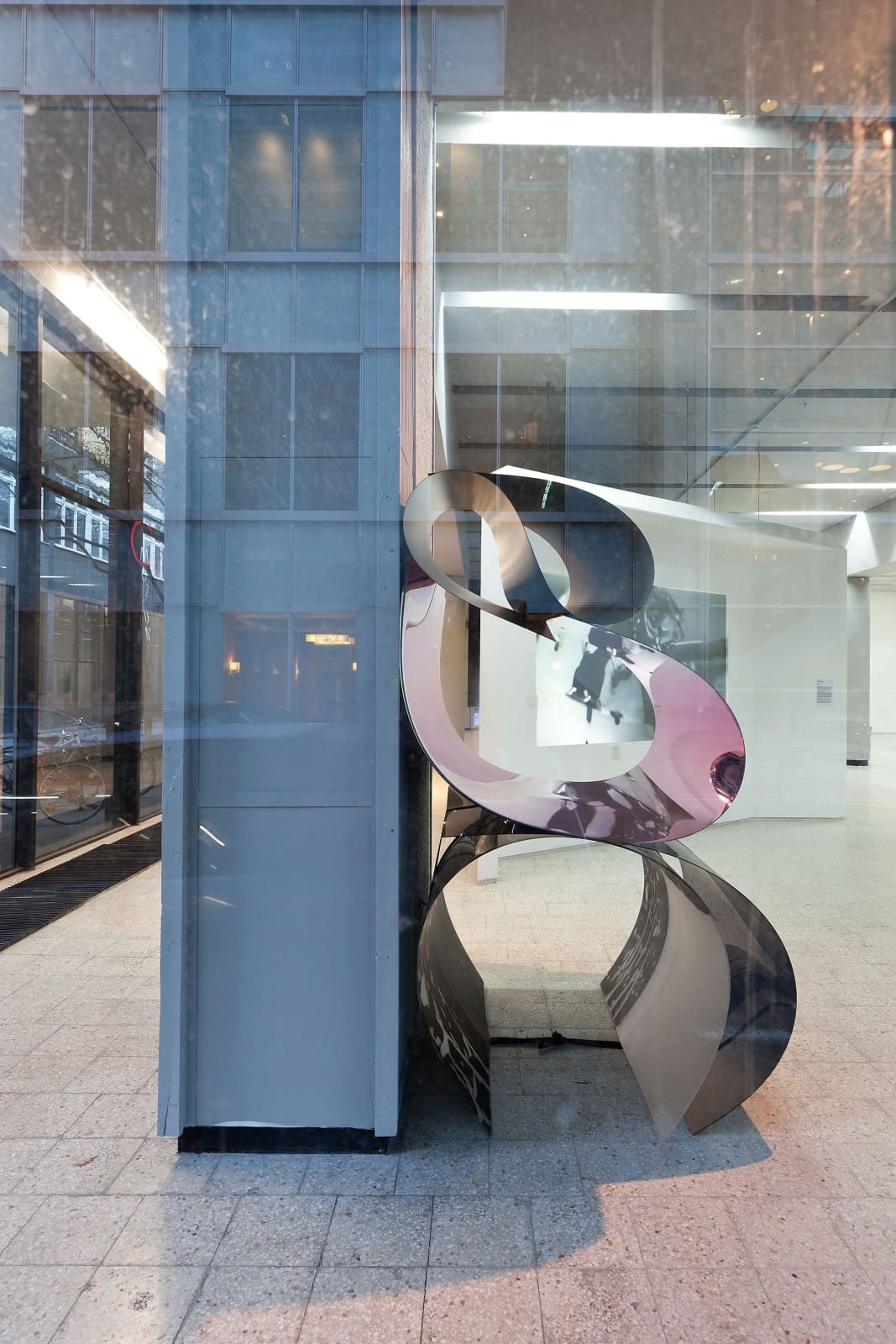 Julia Dault, Untitled 25, 12:45 PM - 4:30 PM, February 8, 2014 (Installed by Simon Bird), 2012/2014