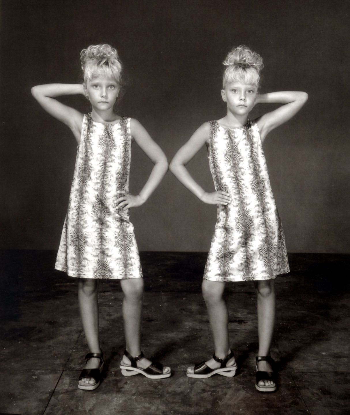 Mary Ellen Mark, Tabitha and Tiffany Good (from the Twins Series), 2001